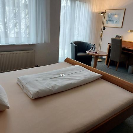 Hotel Zimmermann Фильдерштадт Экстерьер фото